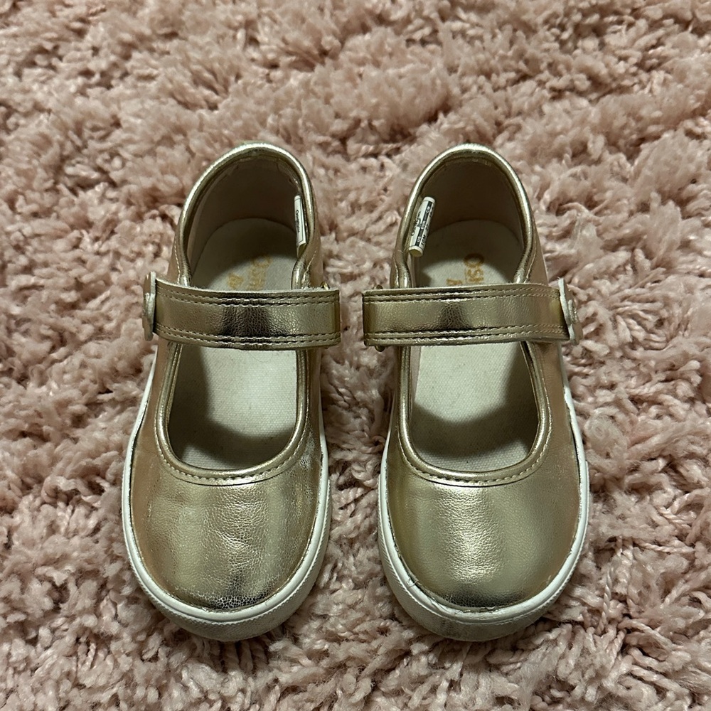 OshKosh B'gosh Metallic Gold Kids Dress Shoes